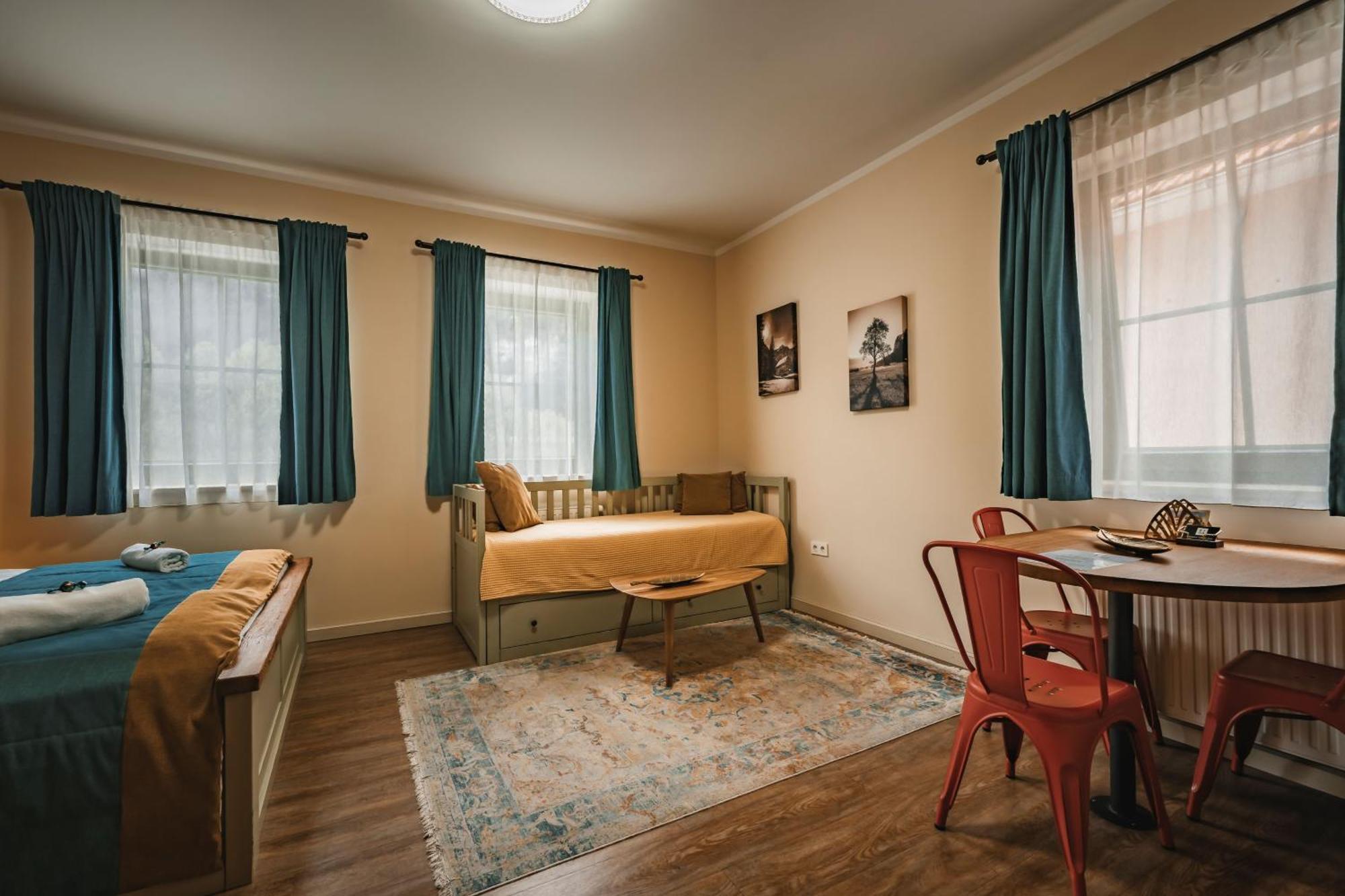 Guest House Ejga Есенице Экстерьер фото