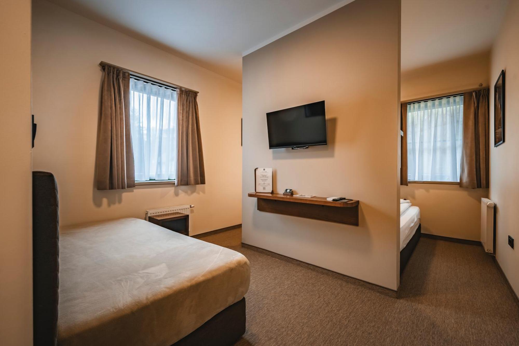 Guest House Ejga Есенице Экстерьер фото